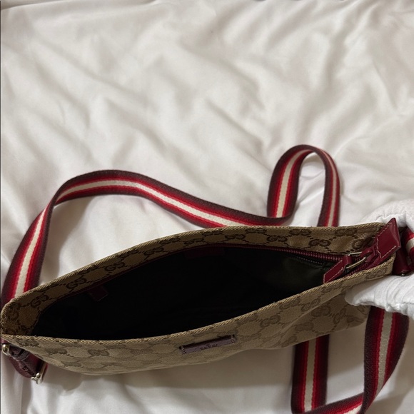 Gucci Beige and Burgundy Crossbody Bag - Picture 9 of 10